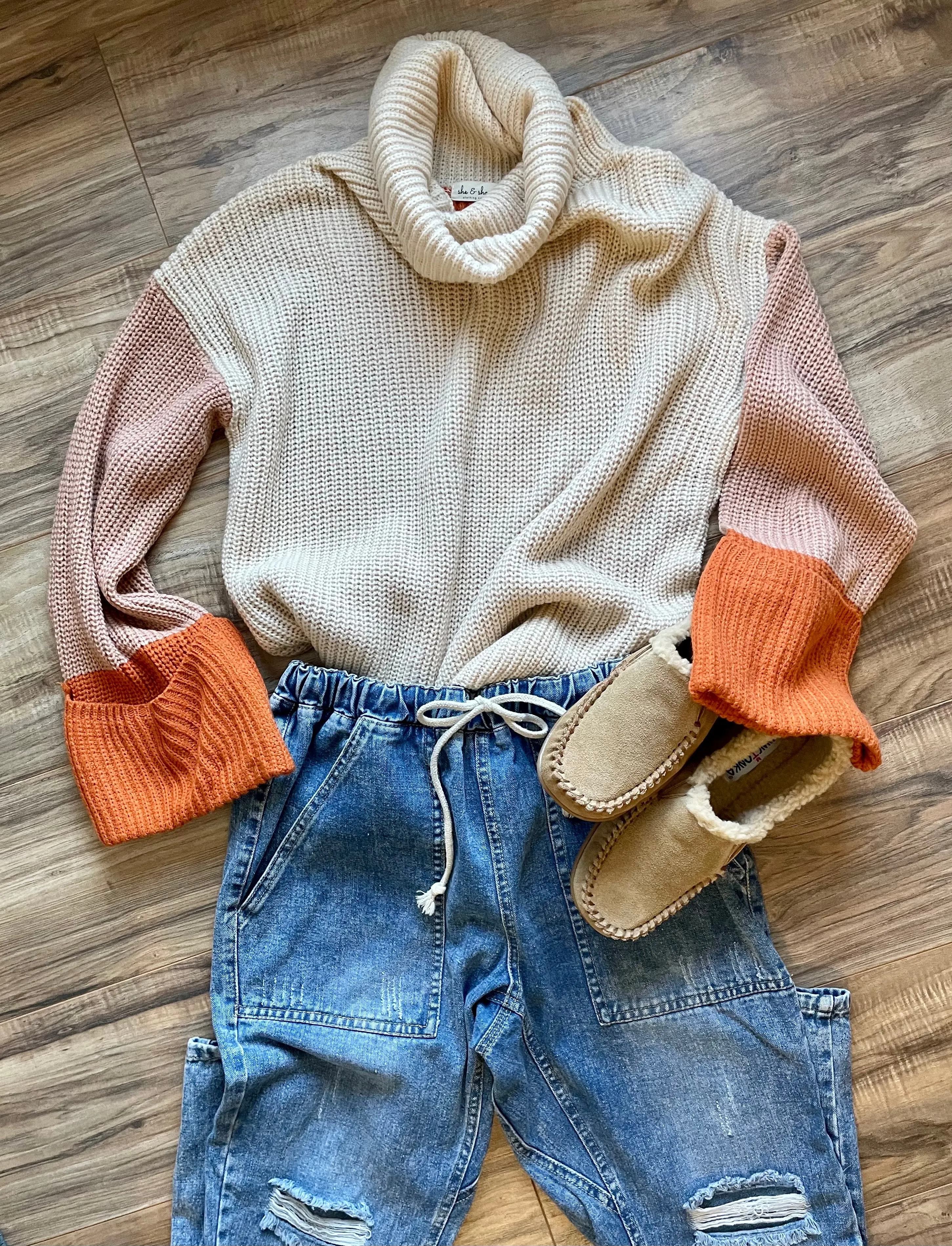 Cuffed Mallory in Orange