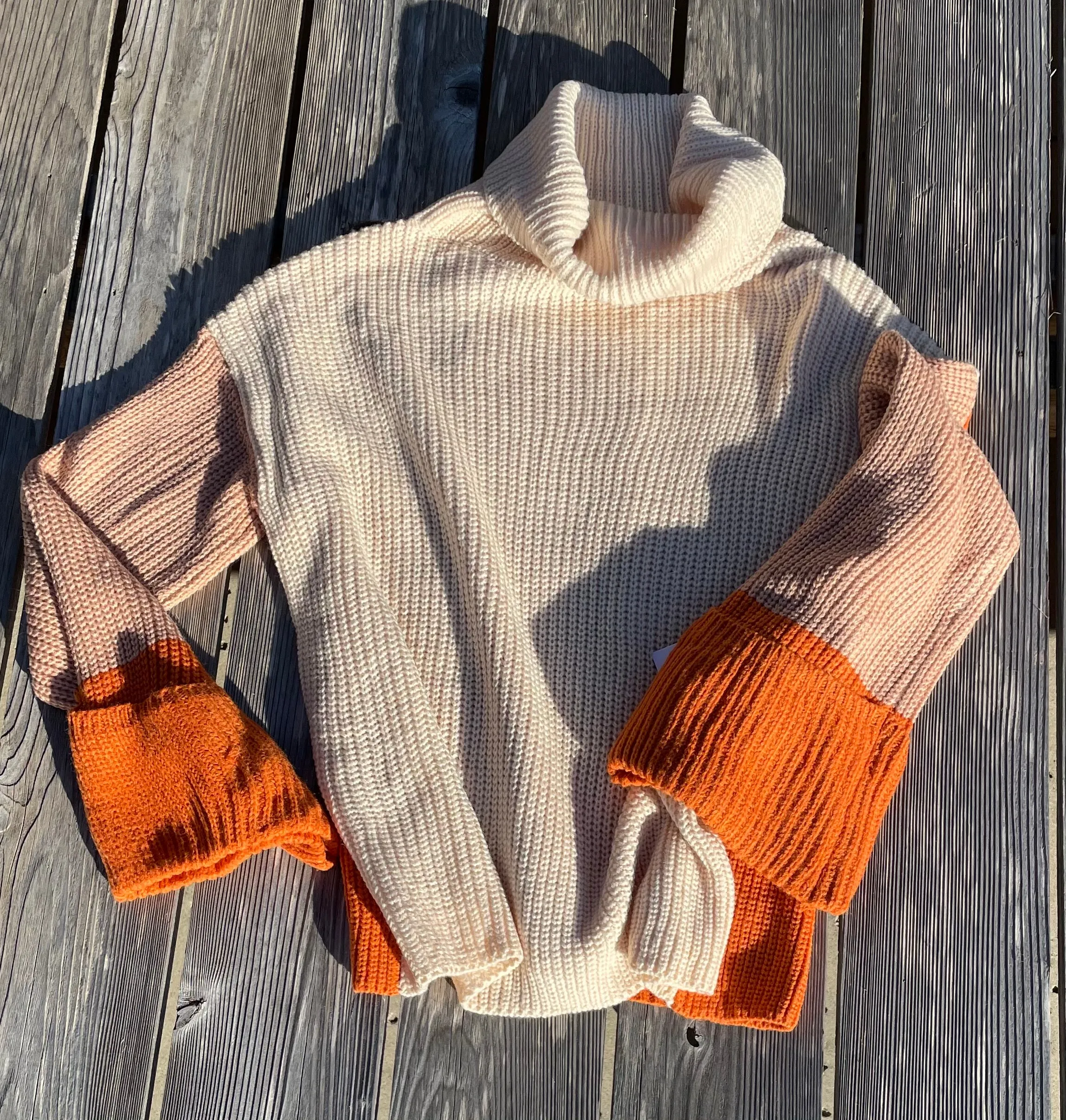 Cuffed Mallory in Orange