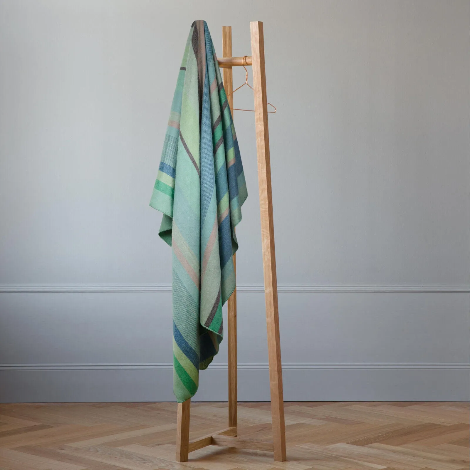 Sucua - Baby Alpaca Wool Throw Blanket / Sofa Cover - Queen 97 x 69 in - Aqua/Teal